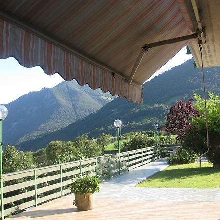 B&B Garden Solto Collina Kültér fotó