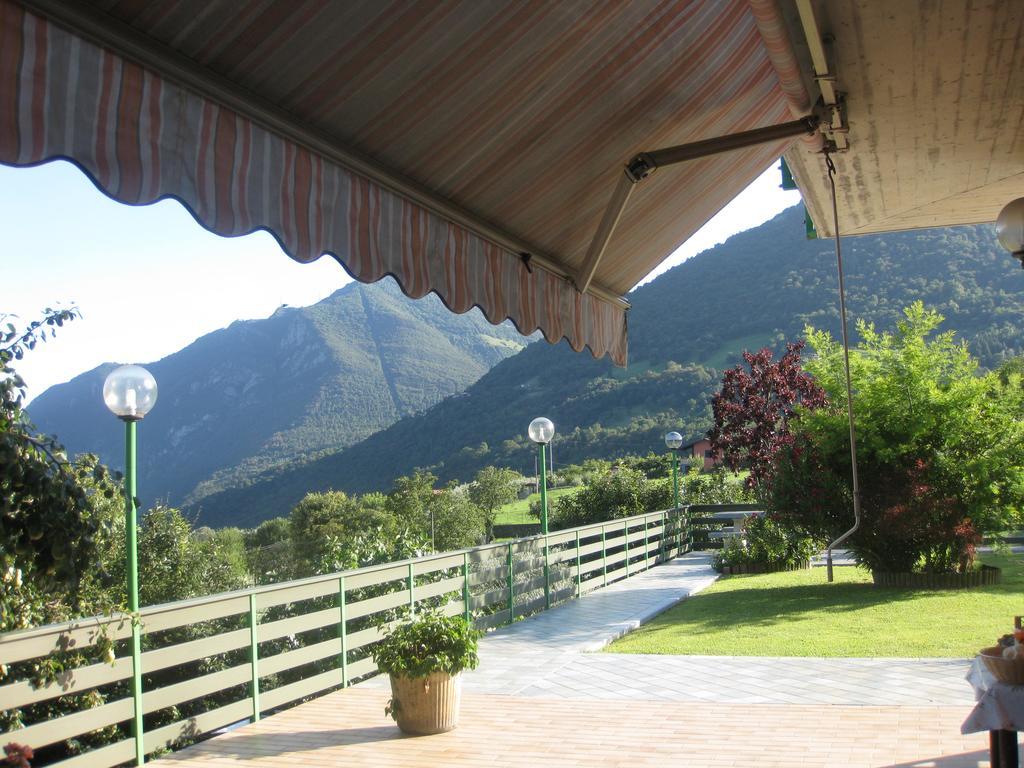B&B Garden Solto Collina Kültér fotó